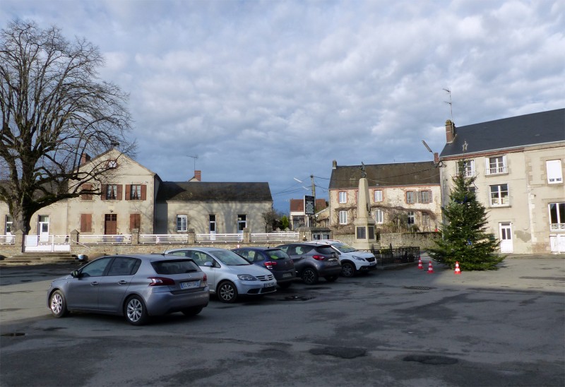 Place de l'église, bourg